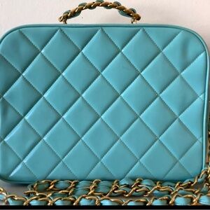 CHANEL Rare Vintage Lunchbox patent leather with top handle goldhardware